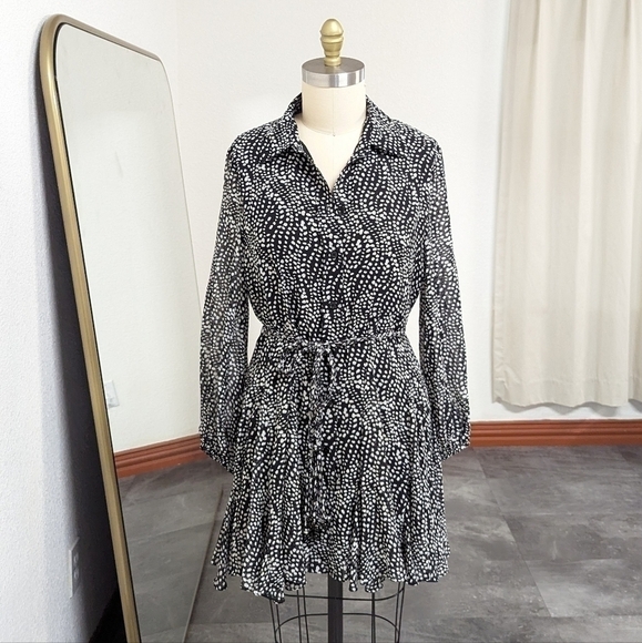 Zara Spotted Print Button Down Long Sleeve A Line Dress Black White L bohemian - Picture 1 of 9